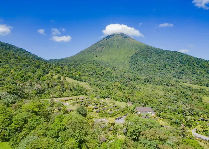 Hotel Lomas Del Volcan