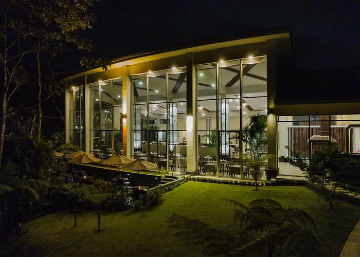 Hotel Lomas Del Volcan